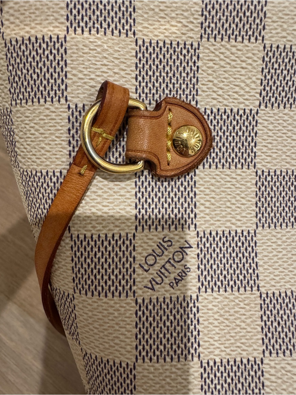 Louis Vuitton Damier Azur Canvas Tote Bag in White/Beige MM - Picture 6 of 16
